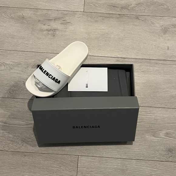 Balenciaga slides - Picture 1 of 2